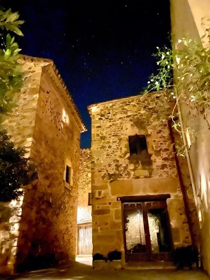 Autentica Casa Del Sxvii En La Costa Brava Cruïlles Esterno foto