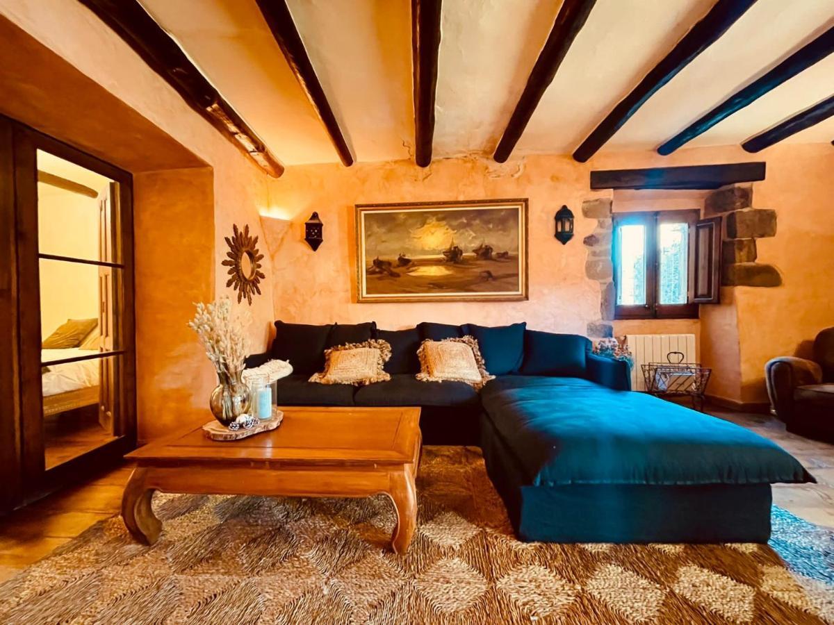 Autentica Casa Del Sxvii En La Costa Brava Cruïlles Esterno foto